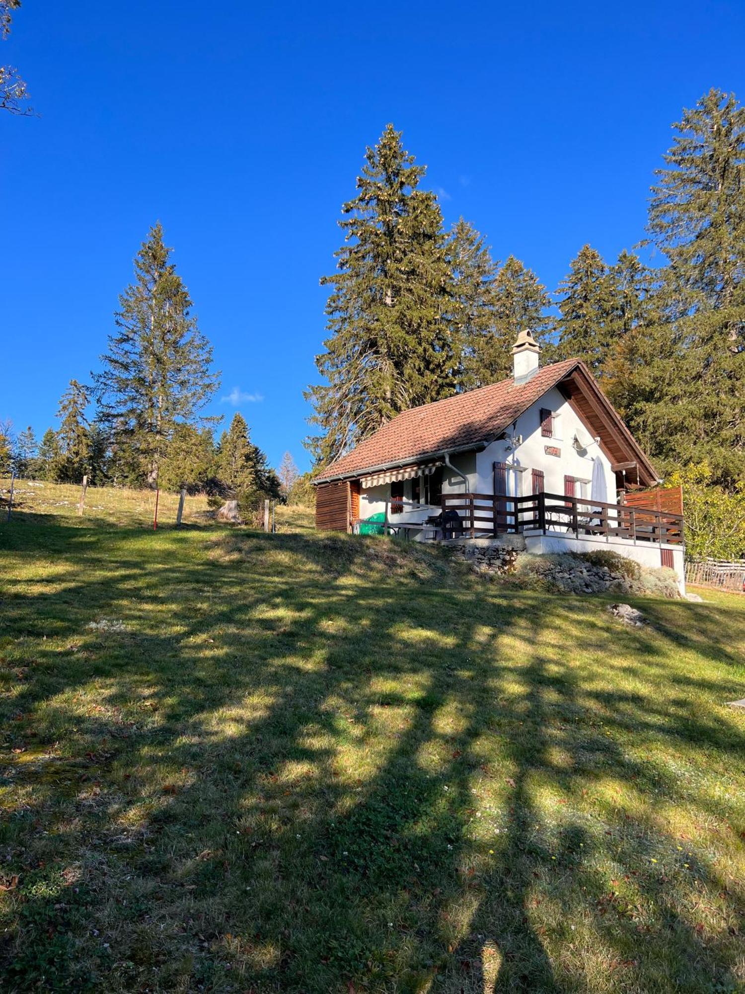 Vila Le Joly Chalet Saint-Imier Exteriér fotografie